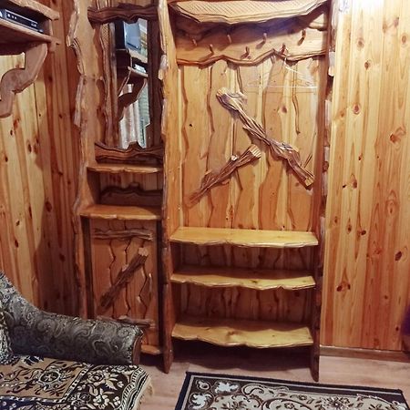 "Різьбярська Садиба" スラブスク エクステリア 写真
