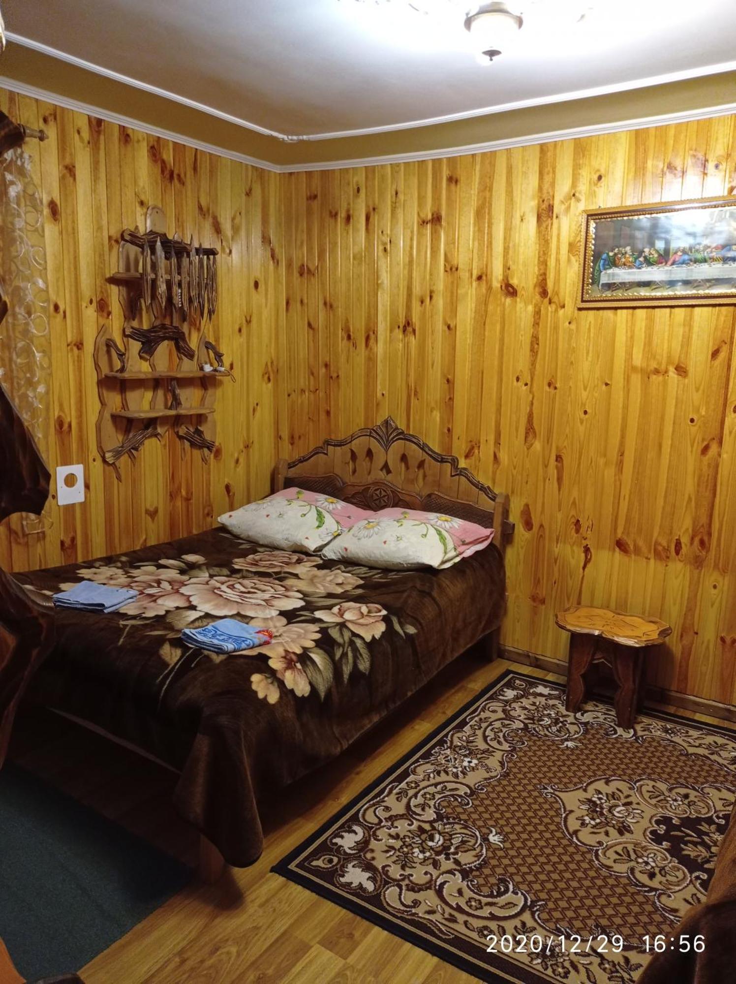 "Різьбярська Садиба" スラブスク 部屋 写真